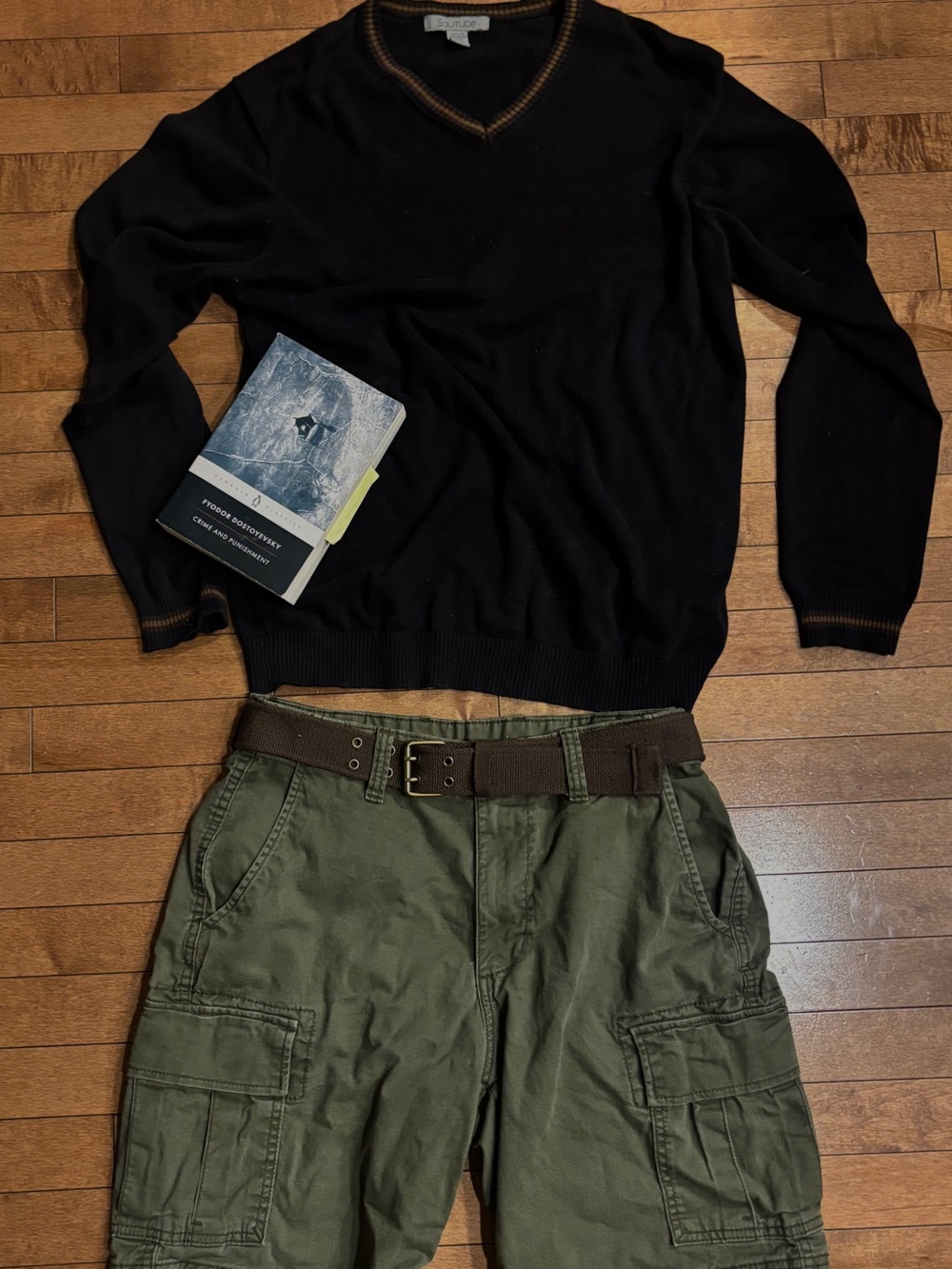 Unisex V-neck sweater